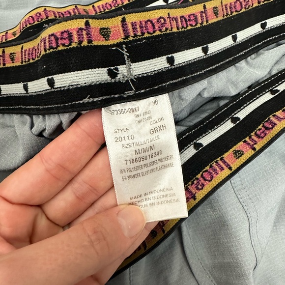 Heartsoul Scrubs 2 Tops Medium, 2 Bottoms (1 Large/1 Medium) $10 Each Piece! - Picture 4 of 7